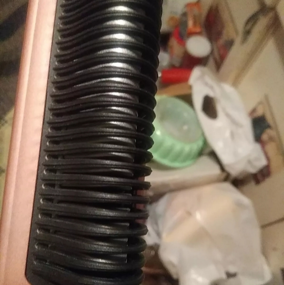SHE by Beyond the Beauty Brush N Go X2 HB-Rose Gold Ceramic Heat Brush. - Picture 3 of 5